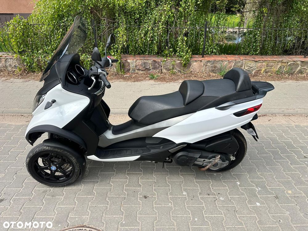 Piaggio MP-3 - 2