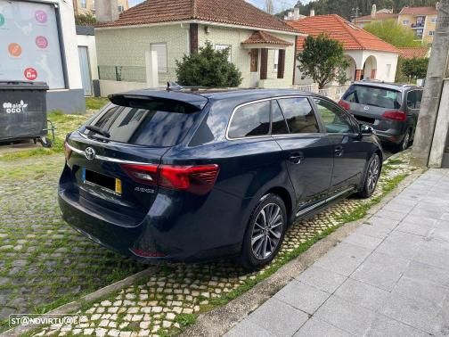 Toyota Avensis Touring Sports 1.6 D-4D Luxury+GPS - 3