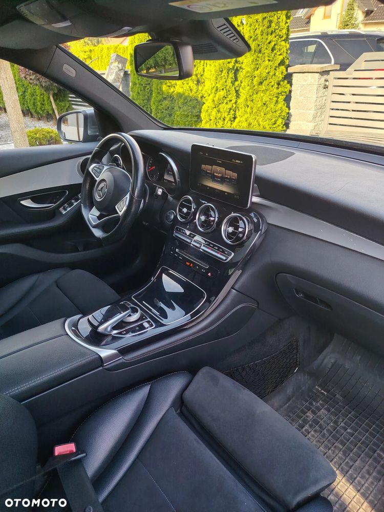 Mercedes-Benz GLC 220 d 4Matic 9G-TRONIC AMG Line - 22