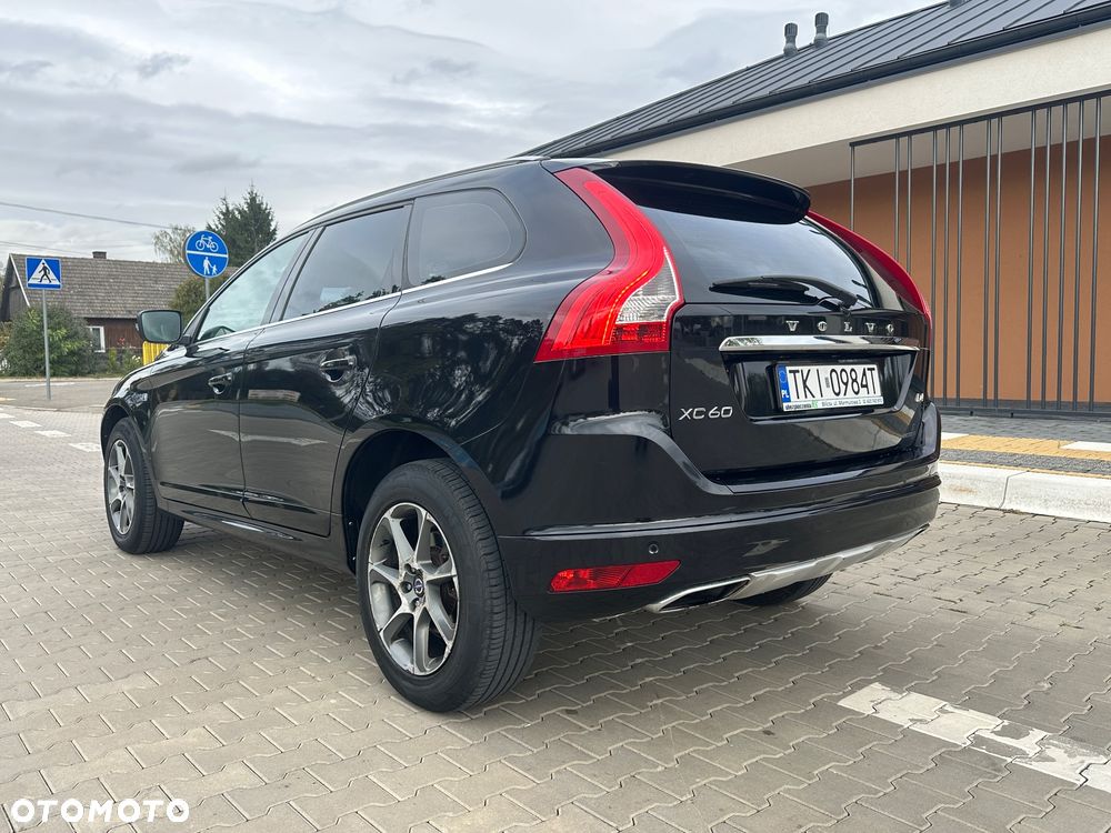 Volvo XC 60 D4 Drive-E Ocean Race - 11