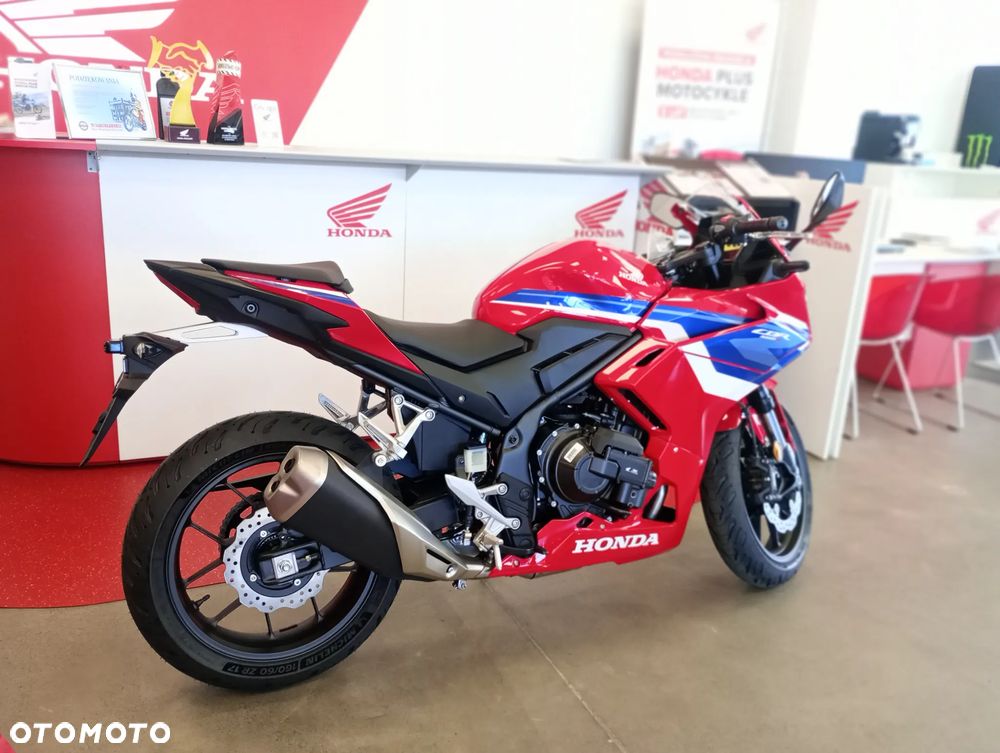 Honda CBR - 3