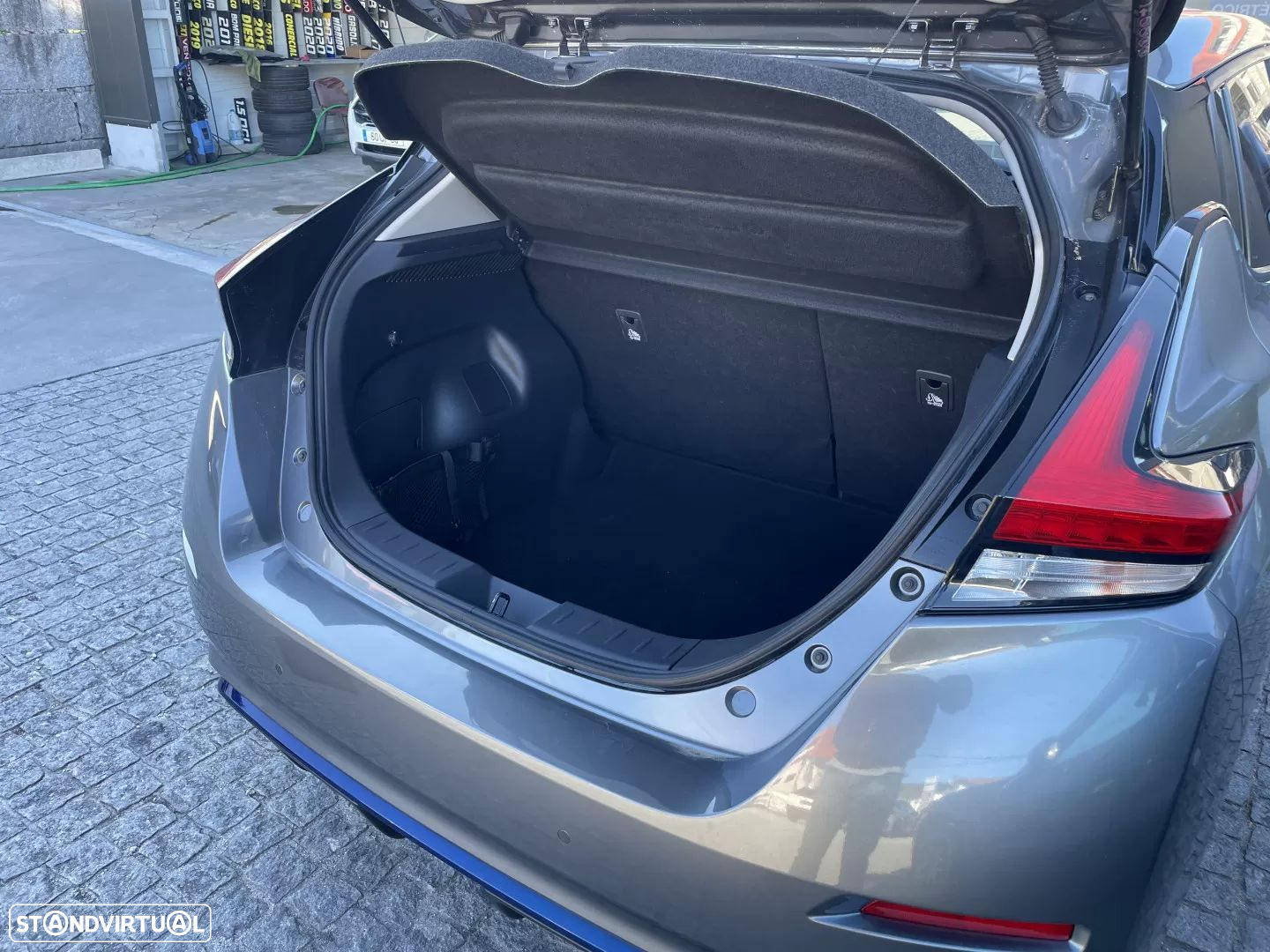 Nissan Leaf - 17
