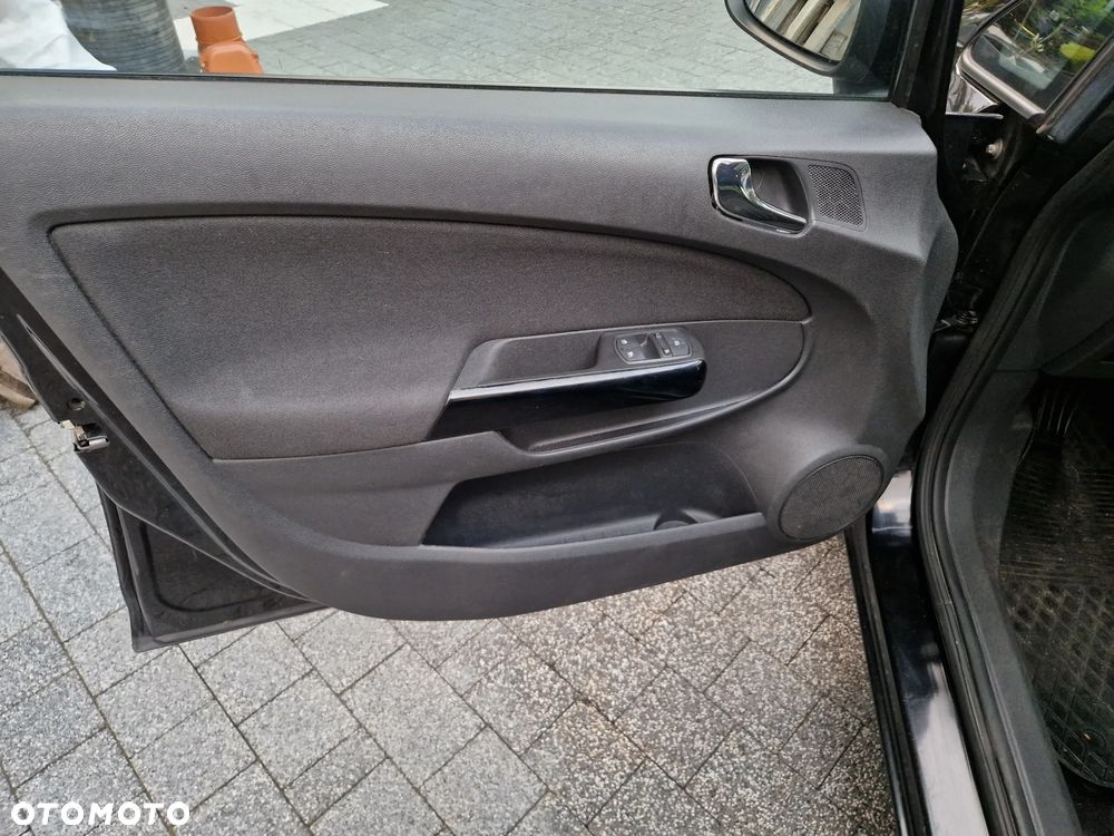 Opel Corsa 1.3 CDTI - 23