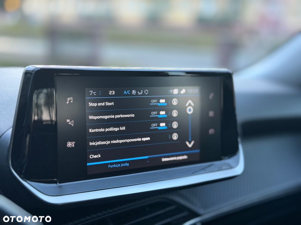 Peugeot 2008 PureTech 130 EAT8 Active - 34
