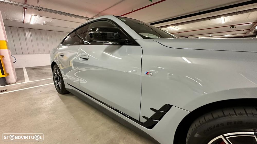 BMW i4 eDrive40 Pack Desportivo M - 14