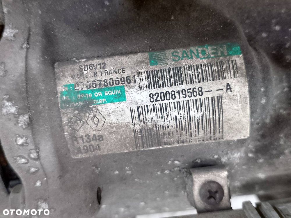 POMPA, SPRĘŻARKA KLIMATYZACJI RENAULT CLIO III 8200819568-A  SD6V12 1.2 - 7