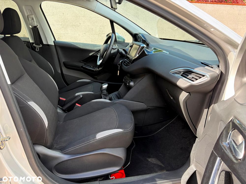 Peugeot 208 1.4 HDi Active Pack - 11