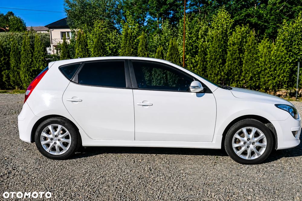 Hyundai i30 1.4 Comfort World Cup - 3