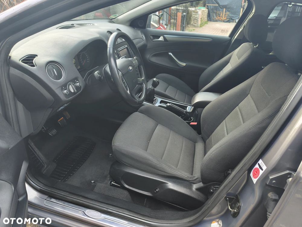 Ford Mondeo 2.0 FF Platinium X Plus (Titanium) - 10