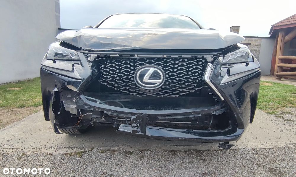 Lexus NX 200t AWD F Sport - 9