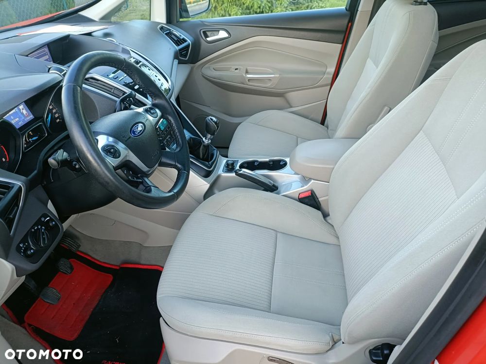 Ford Grand C-MAX - 14