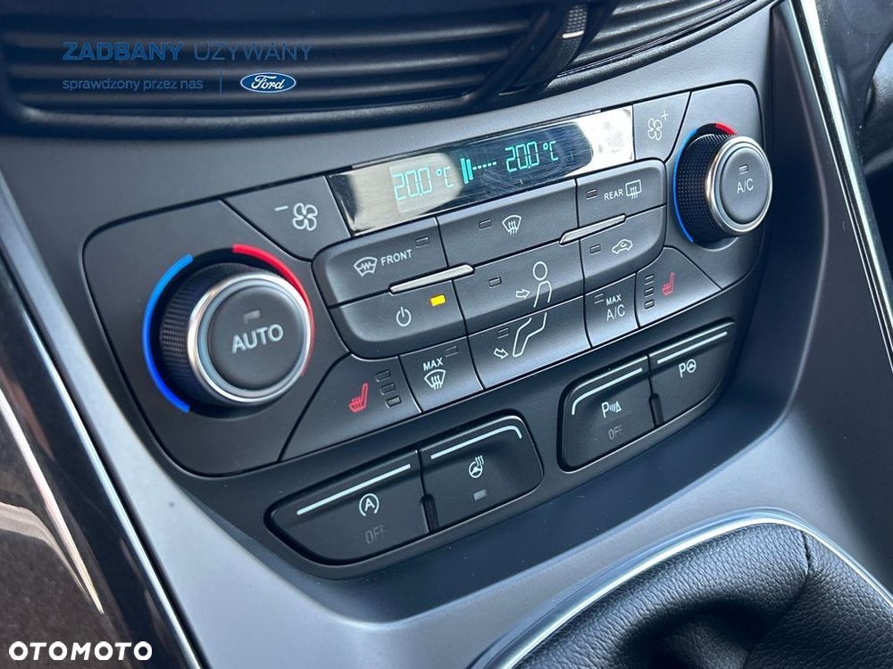 Ford Kuga 1.5 EcoBoost 2x4 ST-Line - 17