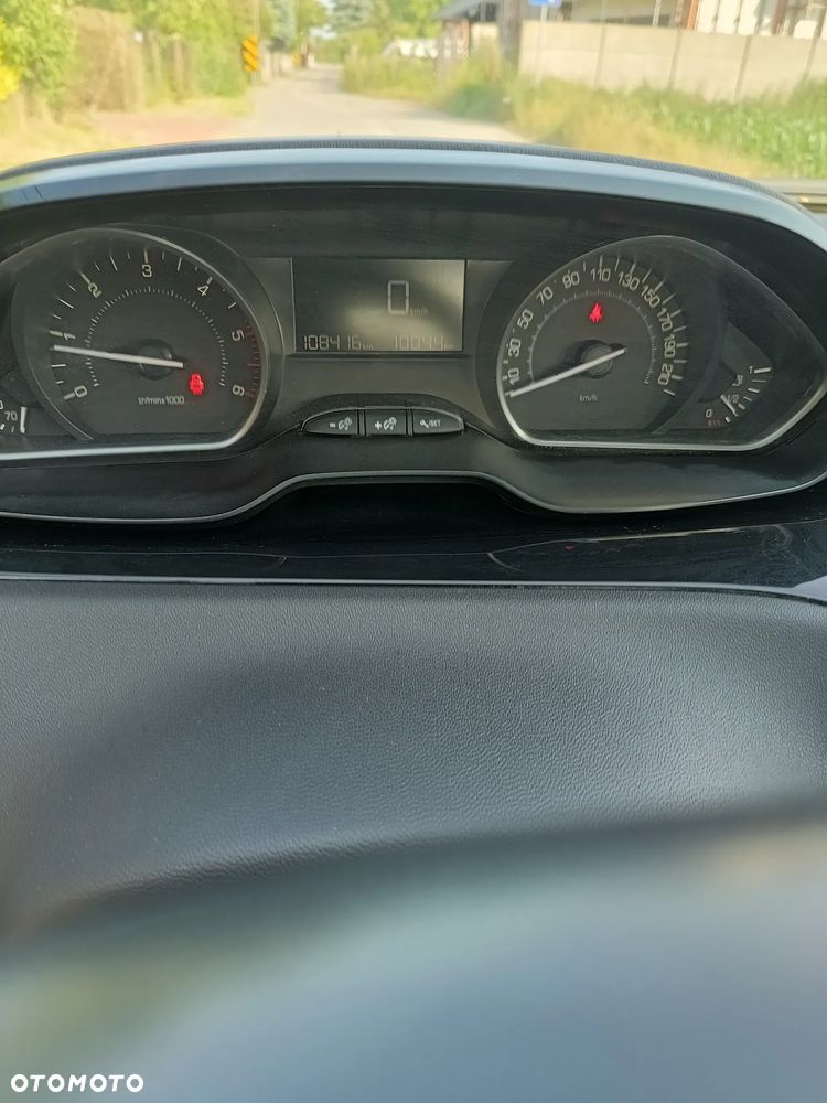 Peugeot 2008 1.6 BlueHDi Allure - 7