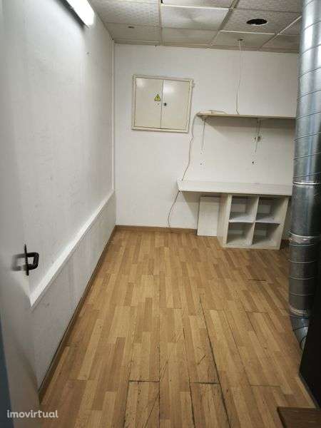 Arrenda-se espaço dentro de lavandaria selfservive - Grande imagem: 3/6