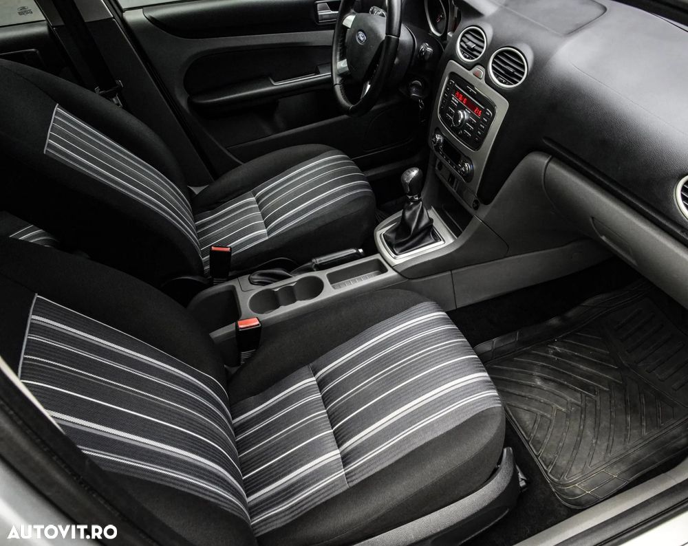 Ford Focus 1.6 TDCi Trend - 13