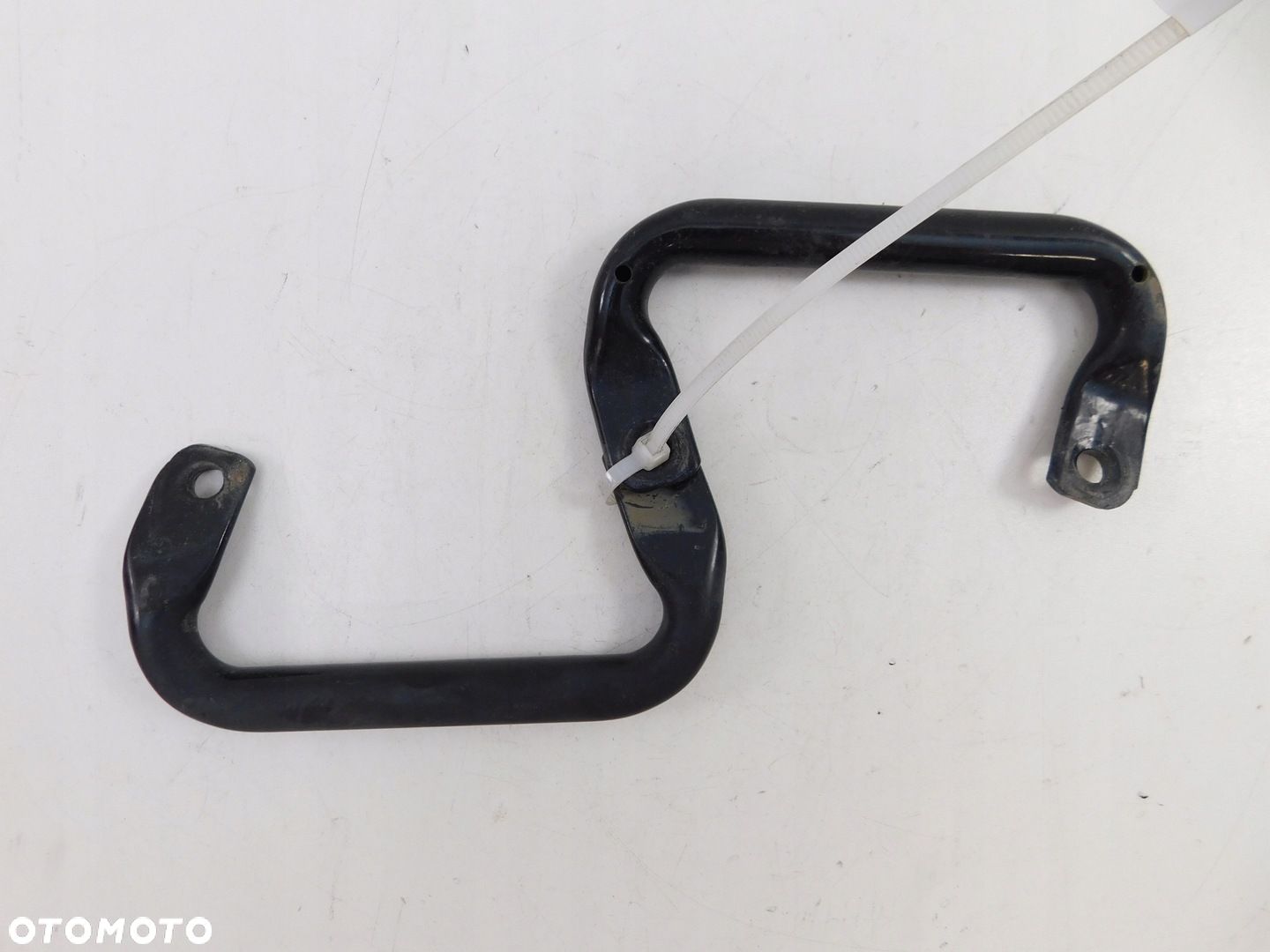 KYMCO KPW K-PIPE 50 UCHWYT PASAŻERA KOMPLET 2szt - 1
