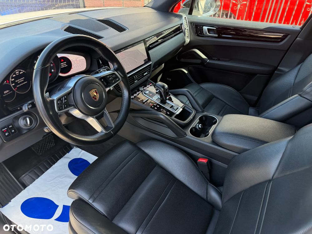 Porsche Cayenne Standard - 8