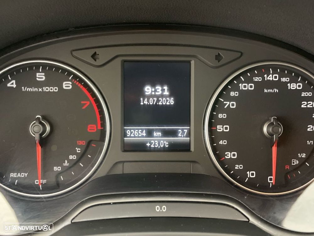 Audi Q2 30 TFSI Advanced — fotografia 9