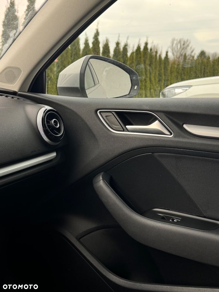 Audi A3 Limousine 2.0 TDI clean diesel Ambiente S tronic - 22