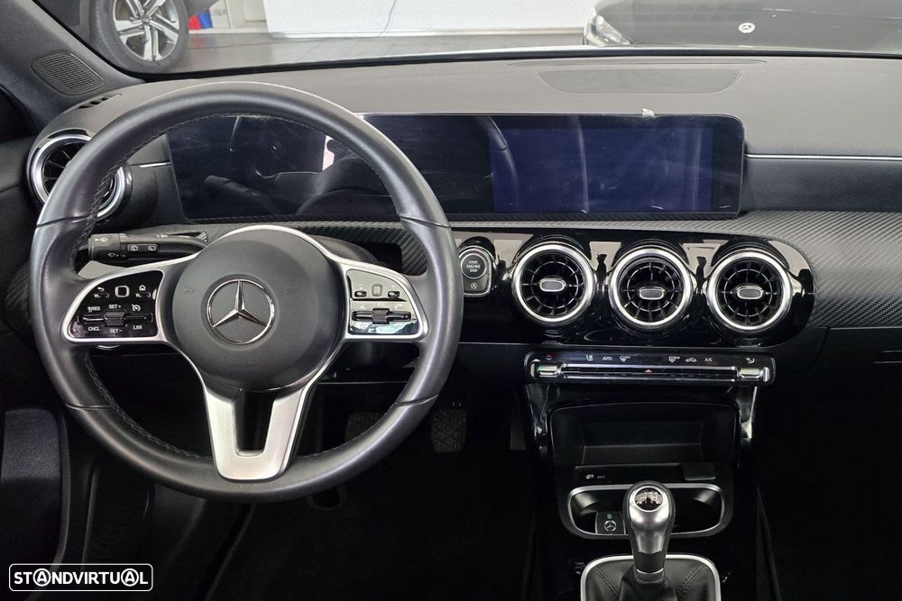 Mercedes-Benz A 180 d Style Plus - 1