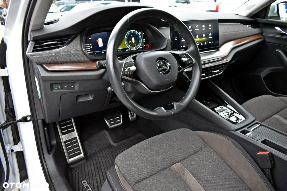 Skoda Octavia 2.0 TSI 4x4 Scout DSG - 10