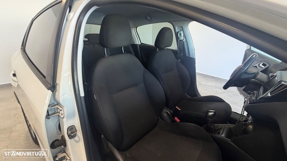 Peugeot 208 1.6 BlueHDi Style - 7
