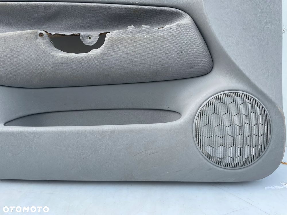 BOCZEK DRZWI LEWY PRZÓD VW GOLF IV 5D - 5