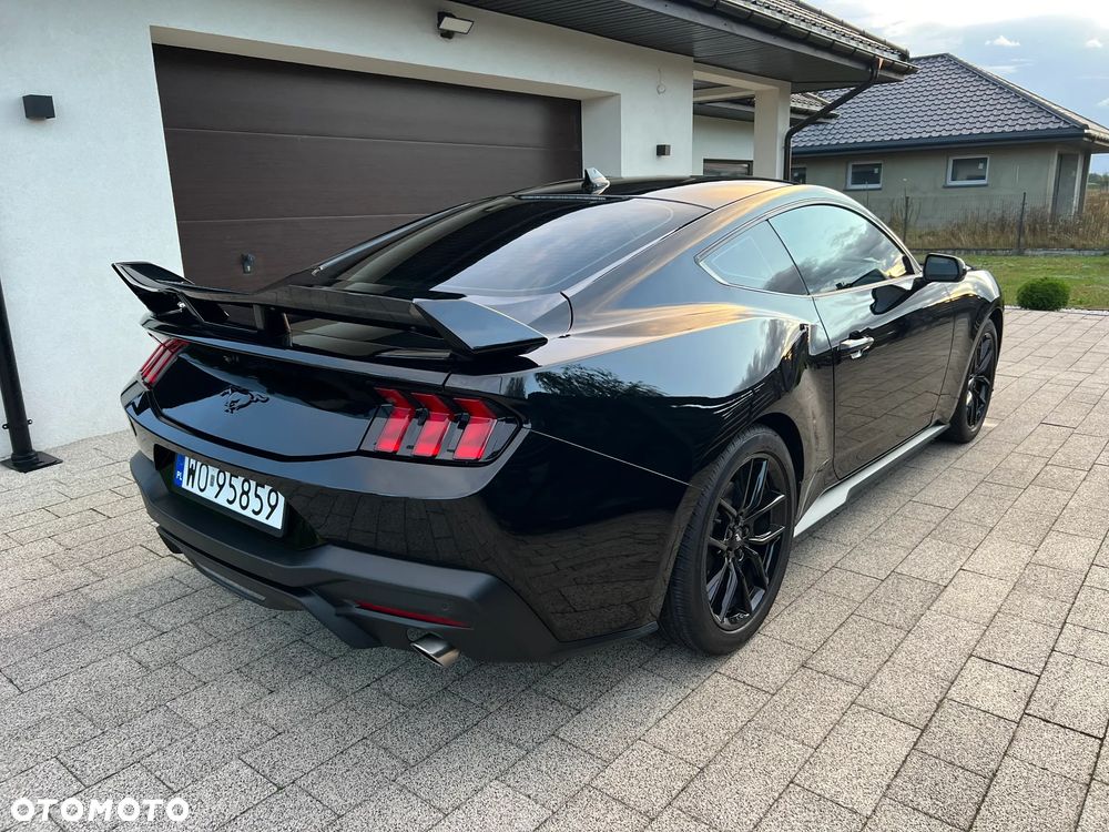 Ford Mustang 2.3 EcoBoost - 16