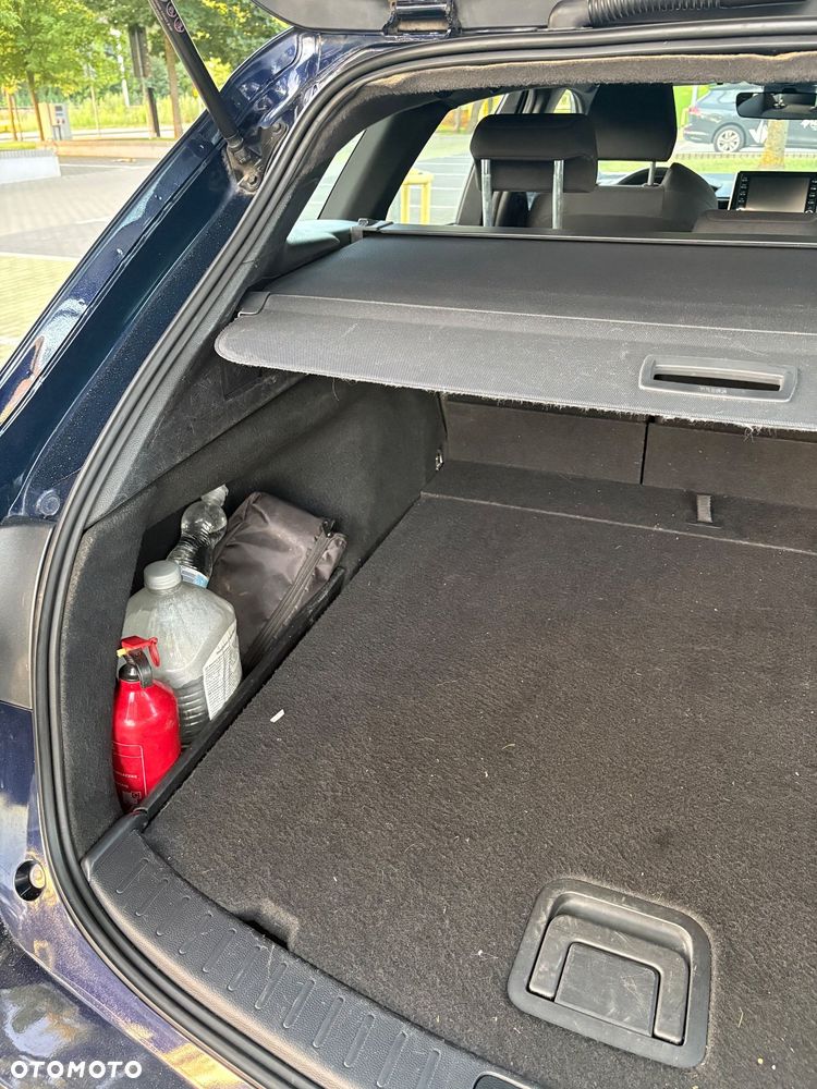 Toyota Corolla 2.0 Hybrid Comfort - 8