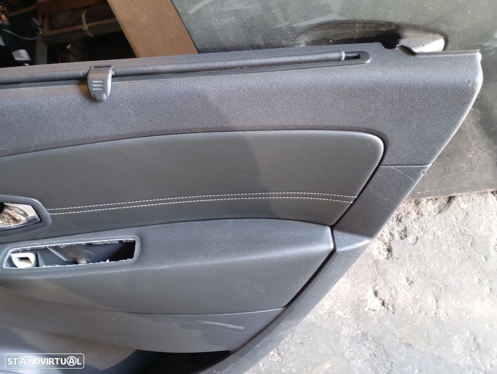 RENAULT SCENIC III / 3 FORRA PORTA TRAS DIREITA - FP025 - 3