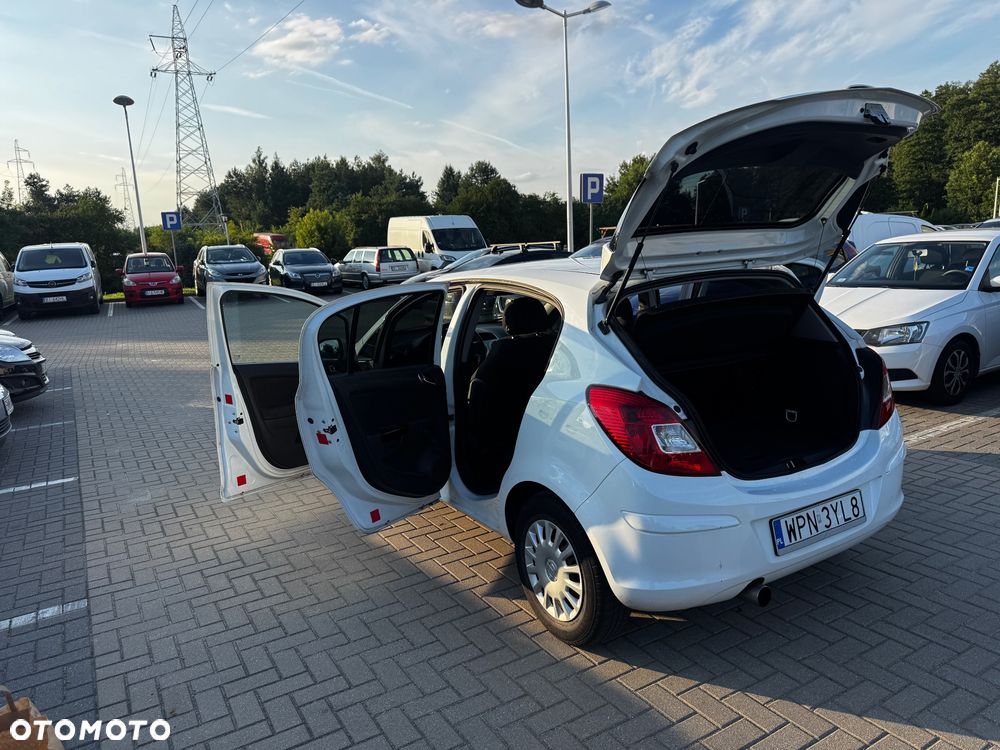 Opel Corsa 1.2 16V Essentia (klm) - 4