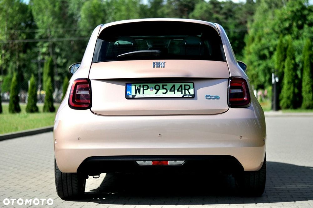 Fiat 500e - 37