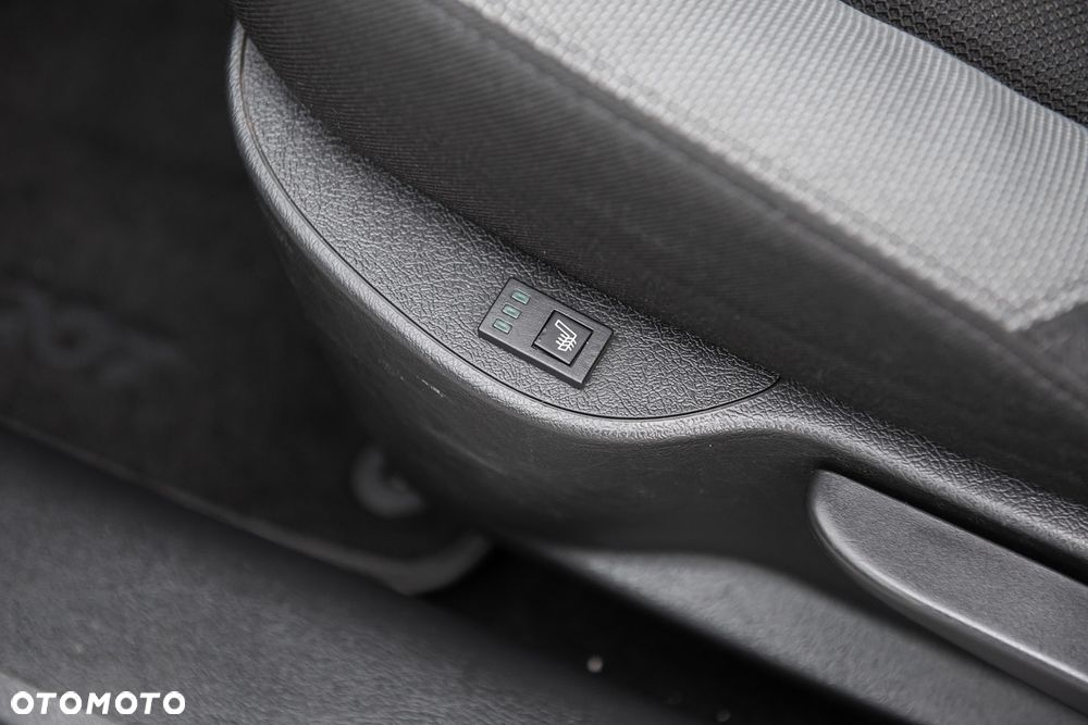 Peugeot 207 1.4 16V Trendy - 22