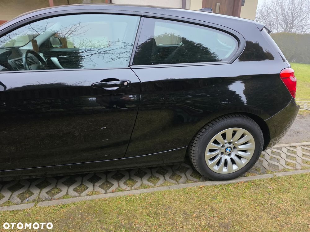 BMW Seria 1 114i - 8