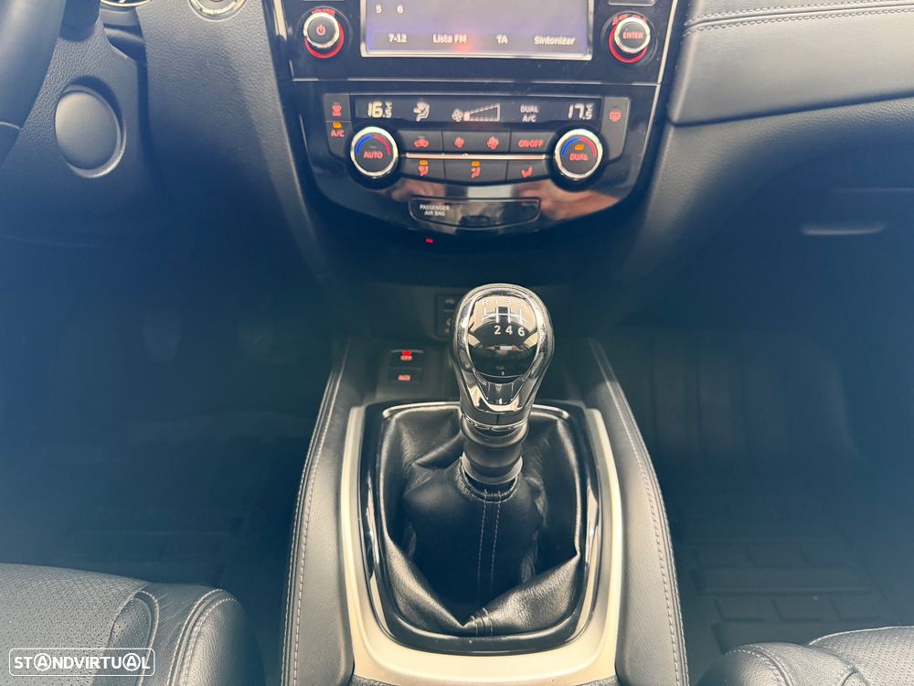 Nissan X-Trail 2.0 DCi Tekna Pele C.4x4-i - 22