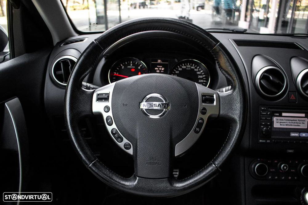 Nissan Qashqai 1.6 dCi DPF tekna - 13