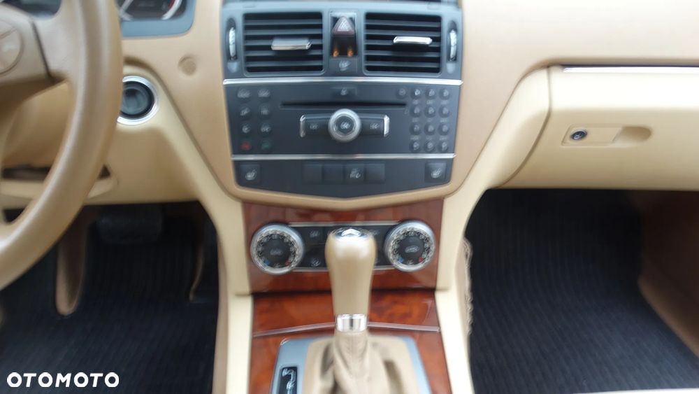 Mercedes-Benz Klasa C 200 Kompressor Automatik Avantgarde - 24