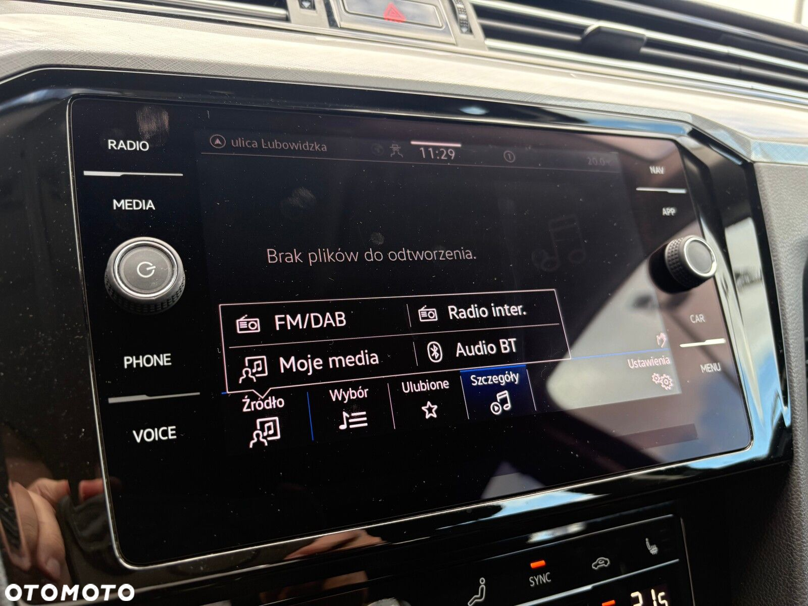 Volkswagen Passat - 28