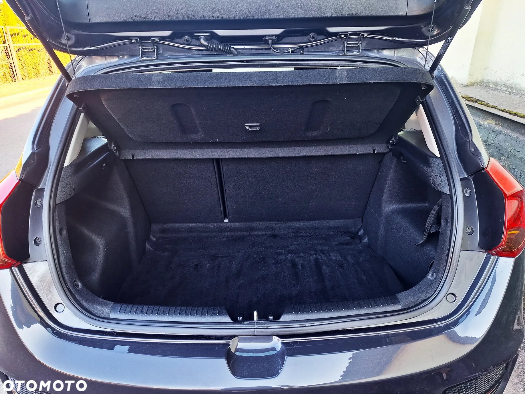 Kia Ceed - 26