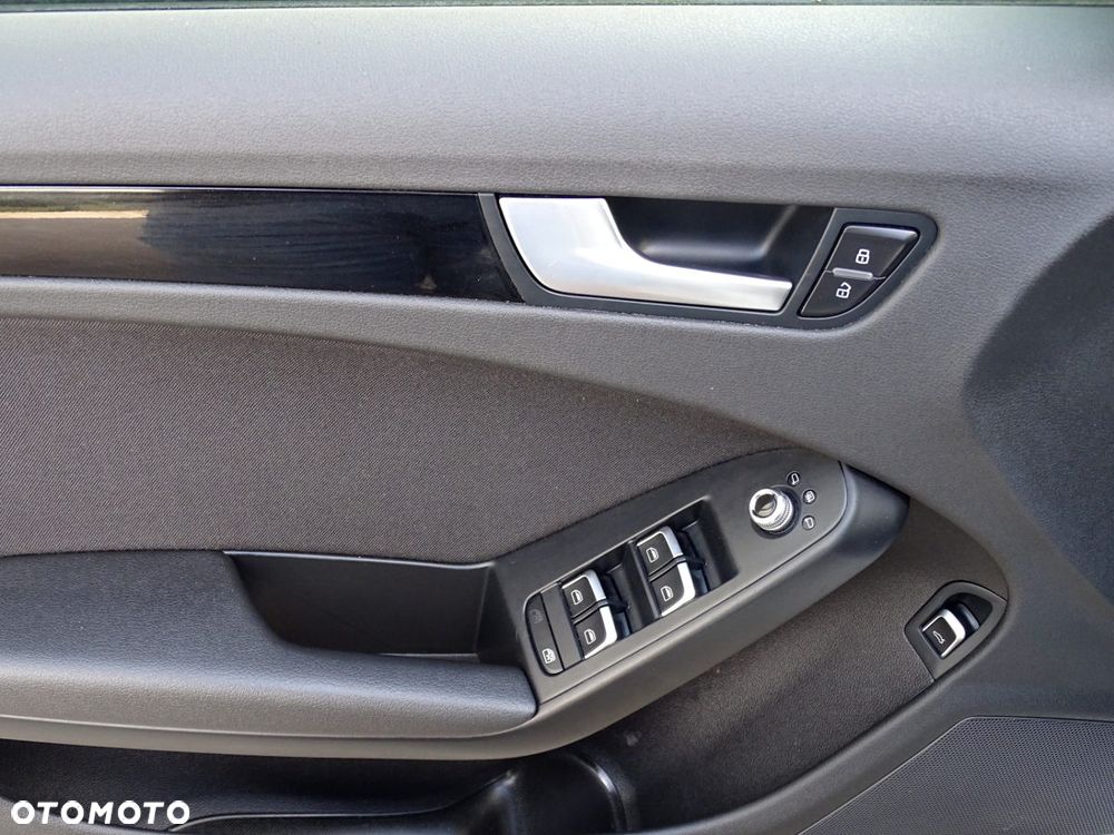 Audi A4 Avant 2.0 TDI DPF multitronic Ambiente - 9