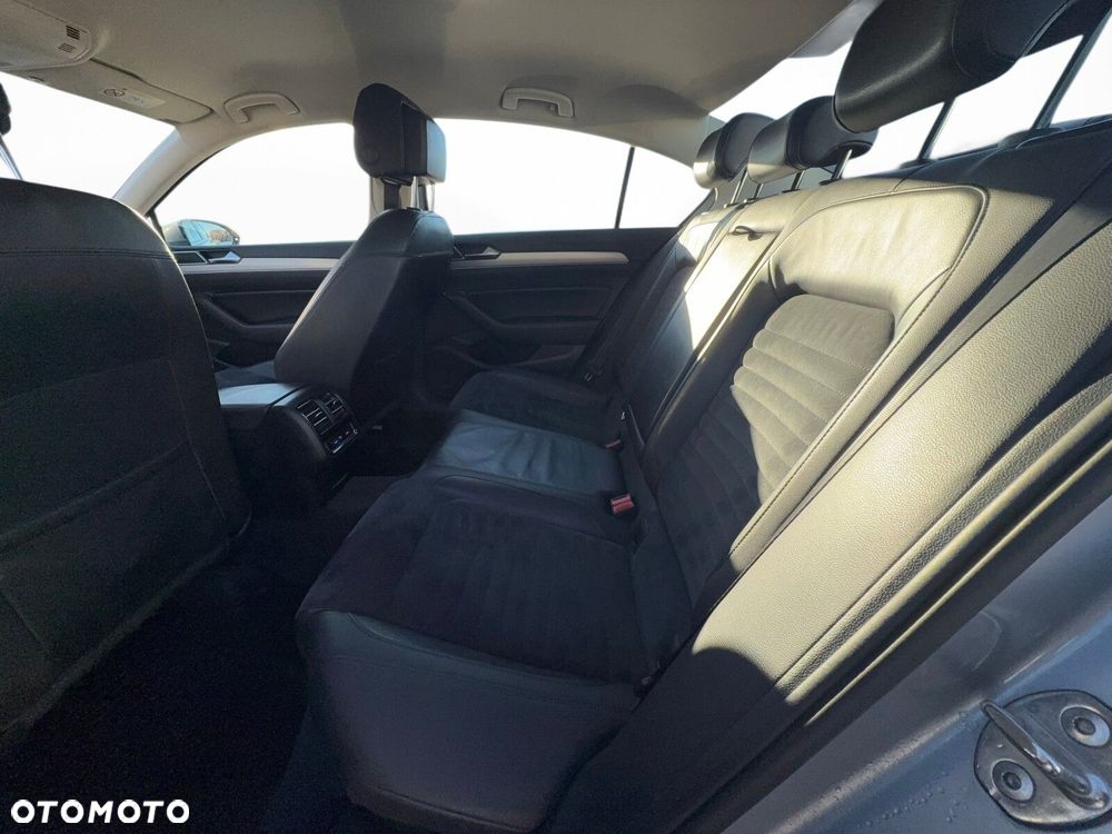 Volkswagen Passat 1.8 TSI BMT Highline DSG - 29