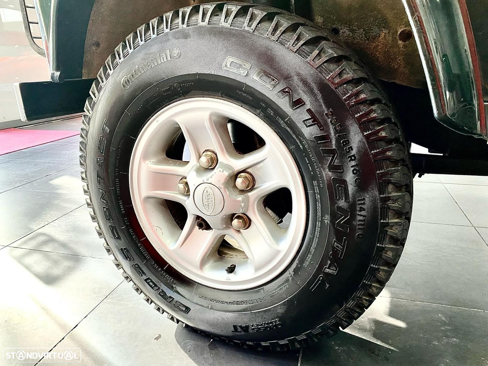 Land Rover Defender 90 2.5 TD5 Metal Top - 15