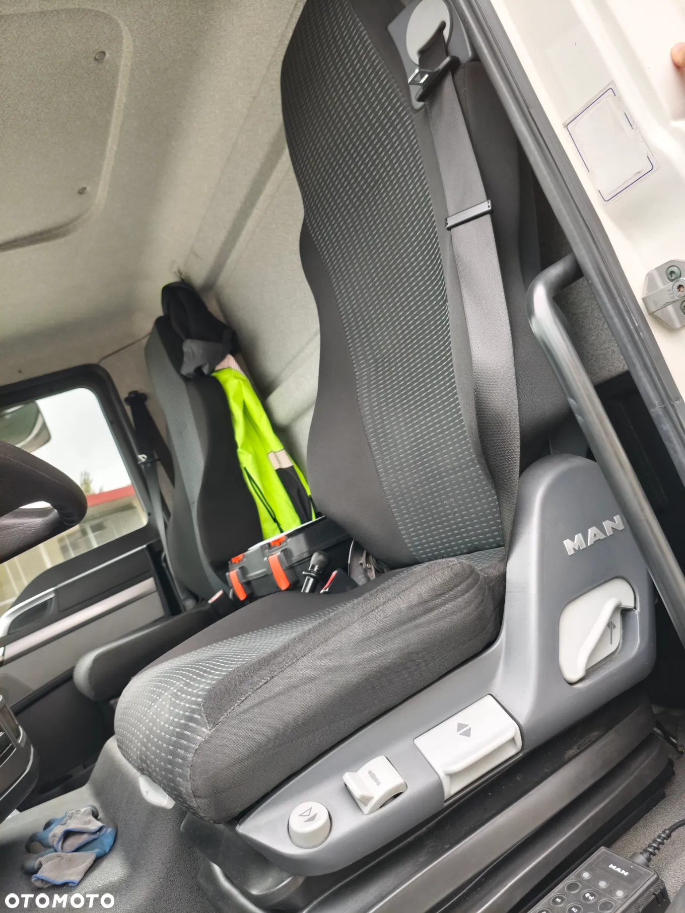MAN TGL 12.220 - 2