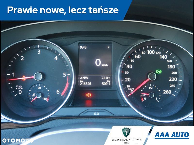 Volkswagen Passat - 12