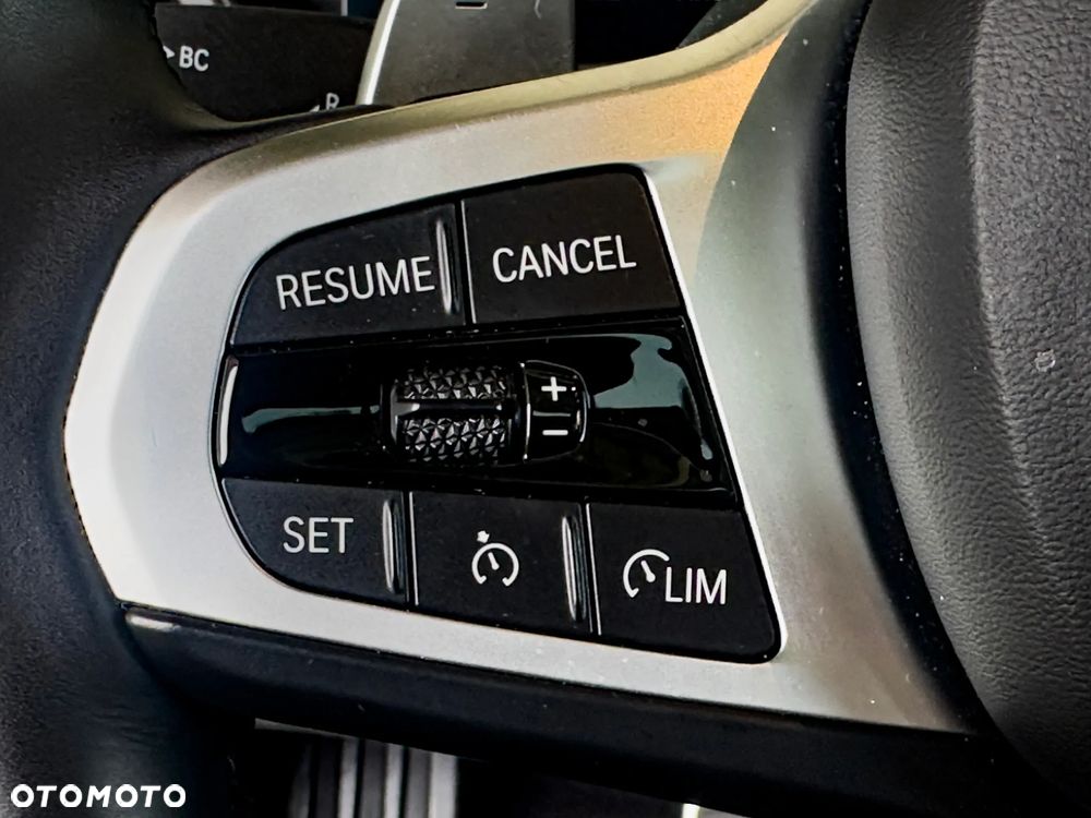 BMW Seria 3 318i Touring M Sport - 32