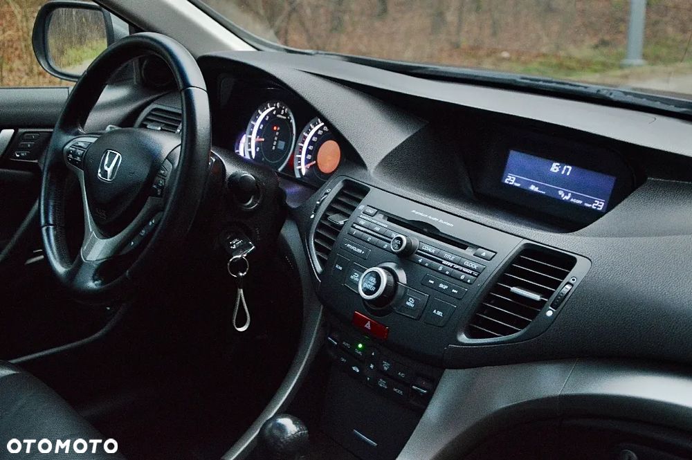 Honda Accord 2.4 Executive - 21