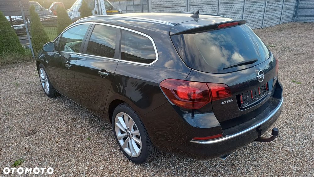 Opel Astra 2.0 CDTI DPF SportsTourer Exklusiv - 7