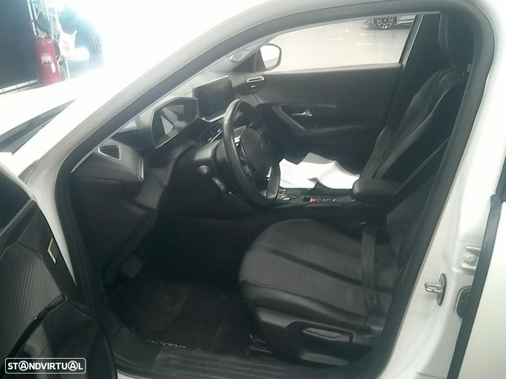 Peugeot e-2008 50 kWh Allure Pack - 4