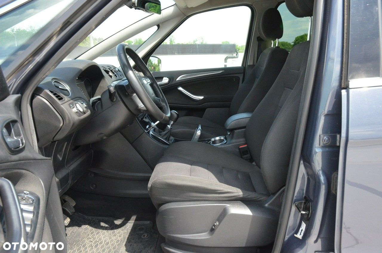 Ford S-Max - 28