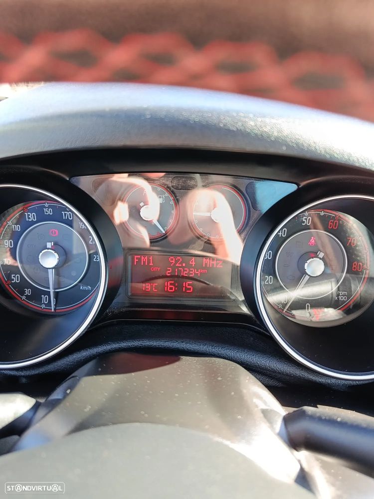 Fiat Punto Evo 1.4 M-Air Racing - 12